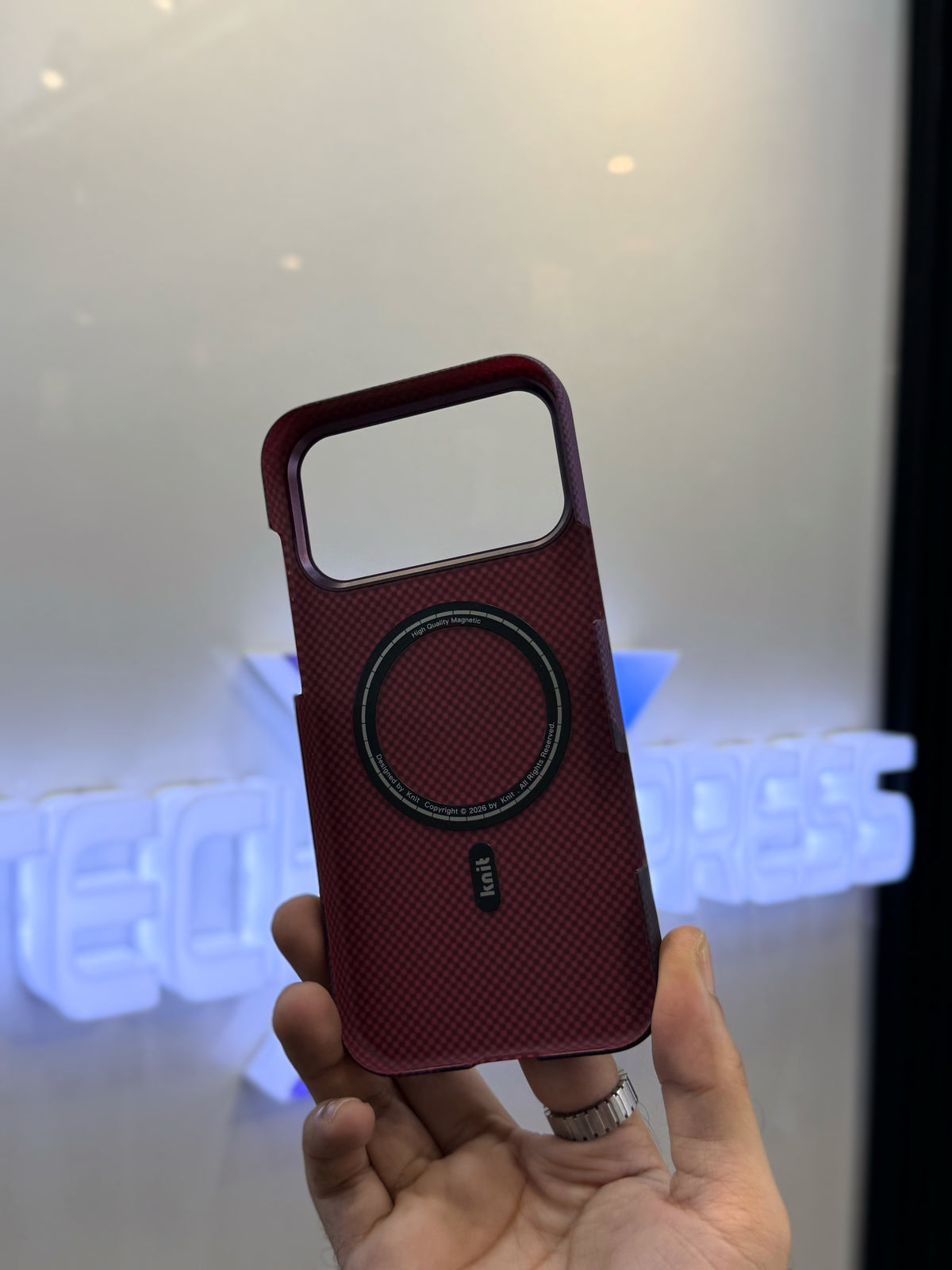 Knit Pitaka Burgundy Mountain Case-18 Series