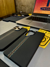 Luxo Life Case- Black Designed