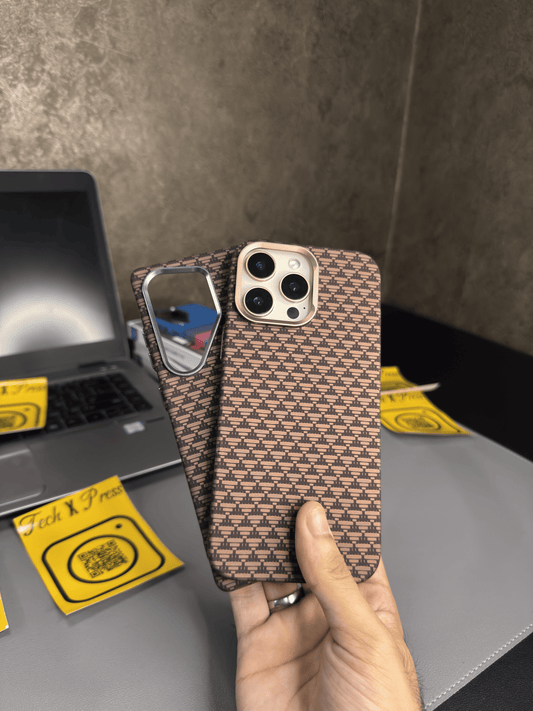 Luxo Life Case- Desert Triangled-16 Pro Max