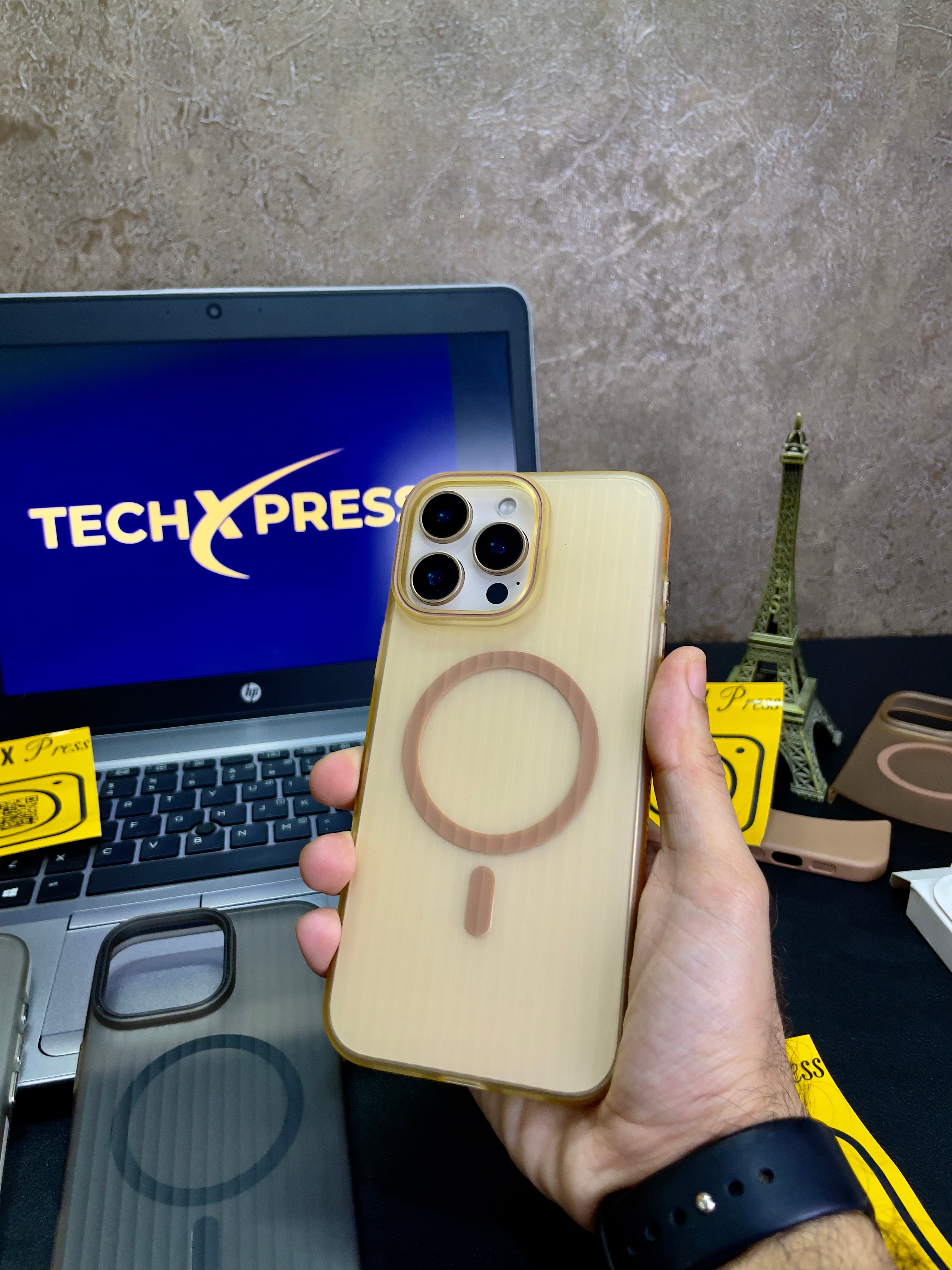 Corrugated Matte Magsafe Case