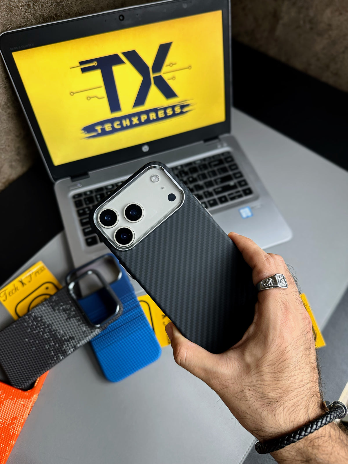 Luxo Pitaka Black Kevlar 3D-17 Series