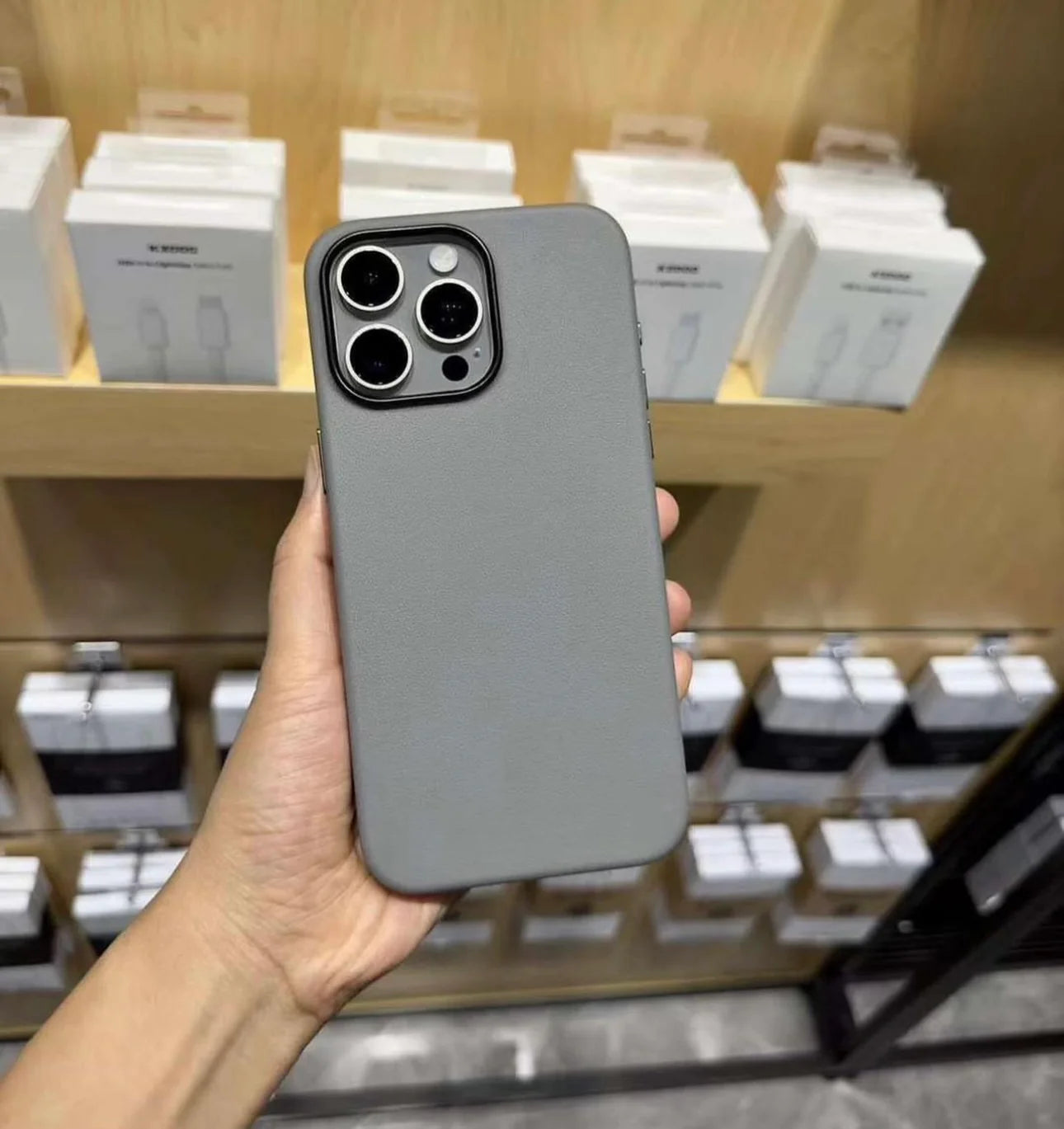 KZDOO Natural Titanium Leather Noble- Iphone 15, 16 Series