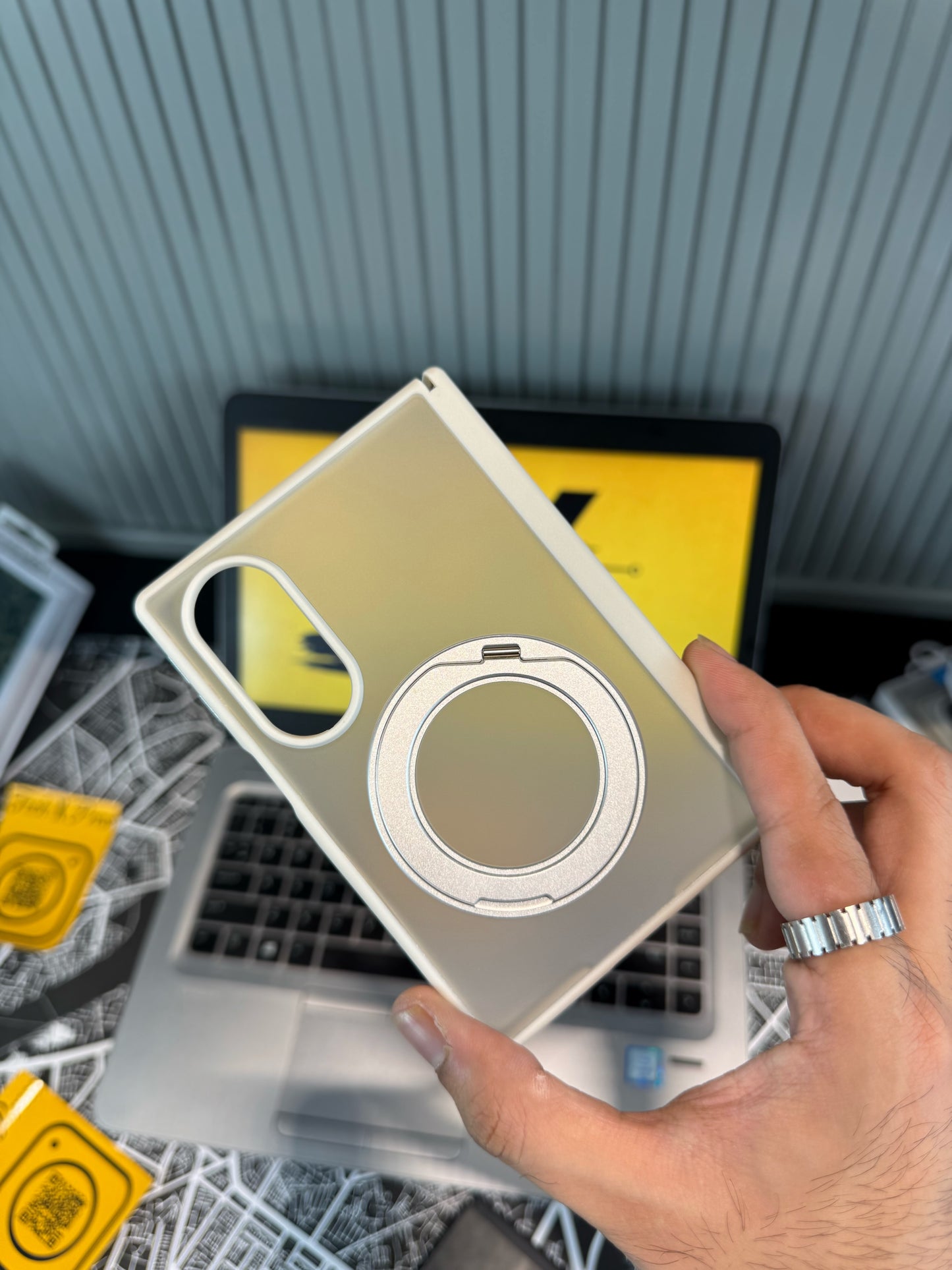J CASE Metal Stand Series-Fold 8