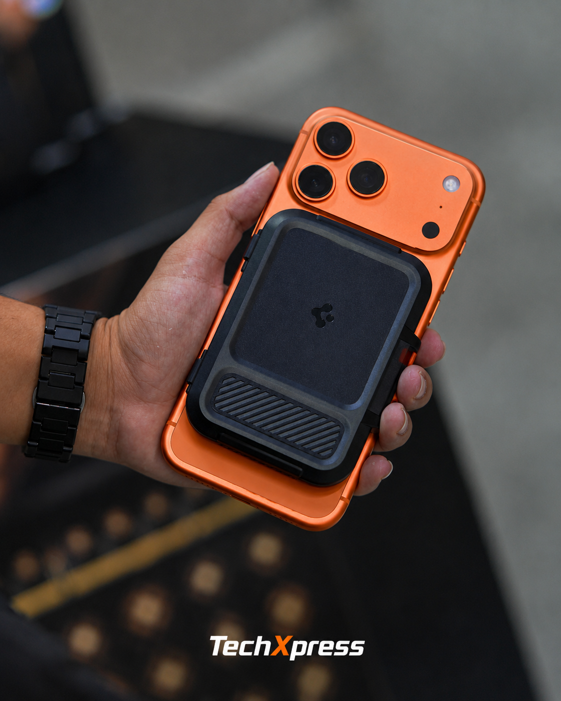 Spigen 1:1 Lock Fit Magsafe Wallet