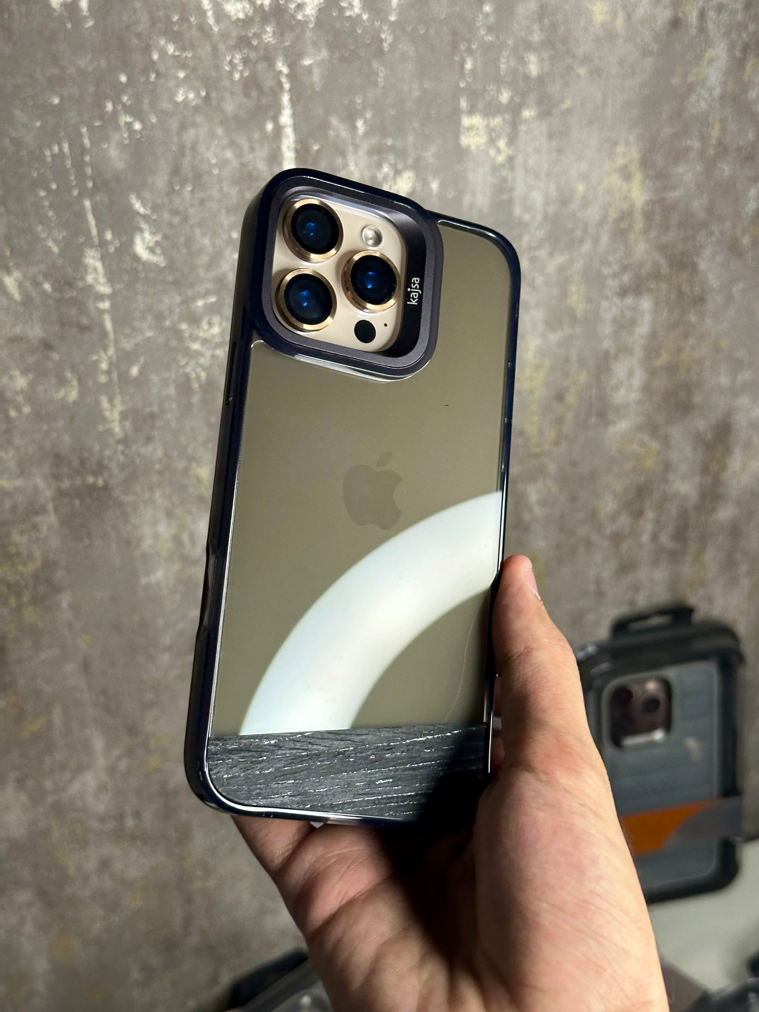 Kajsa Clear & Black Case