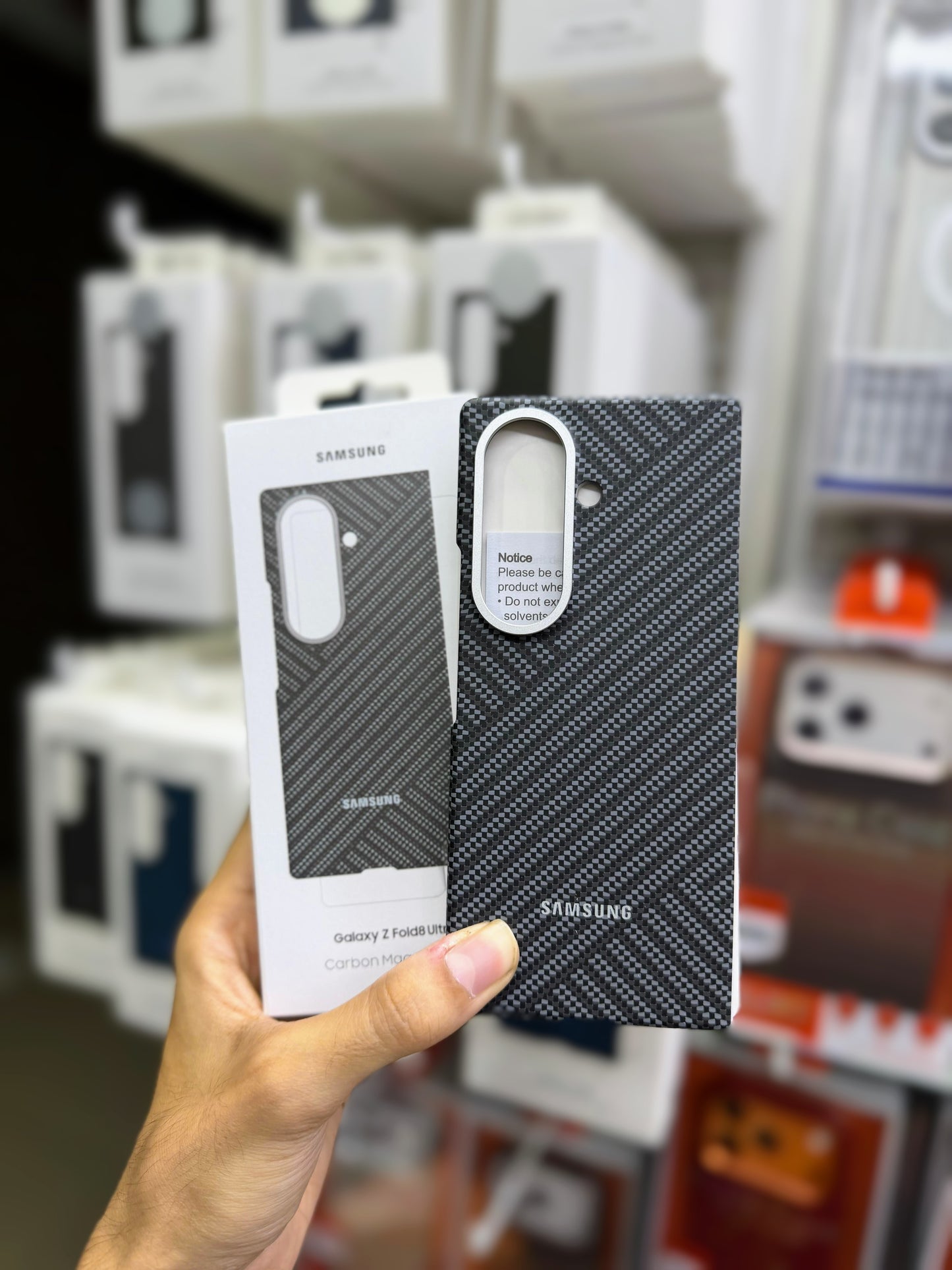 Samsung Official Carbon Patterned 2-Fold 8 Ultra
