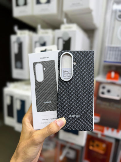 Samsung Official Carbon Patterned 2-Fold 8 Ultra