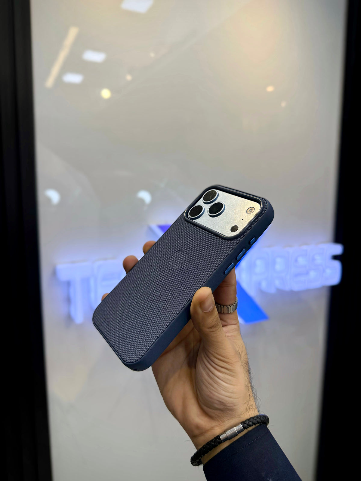 Apple 1:1 Tech Woven Cases-17, 18 Series
