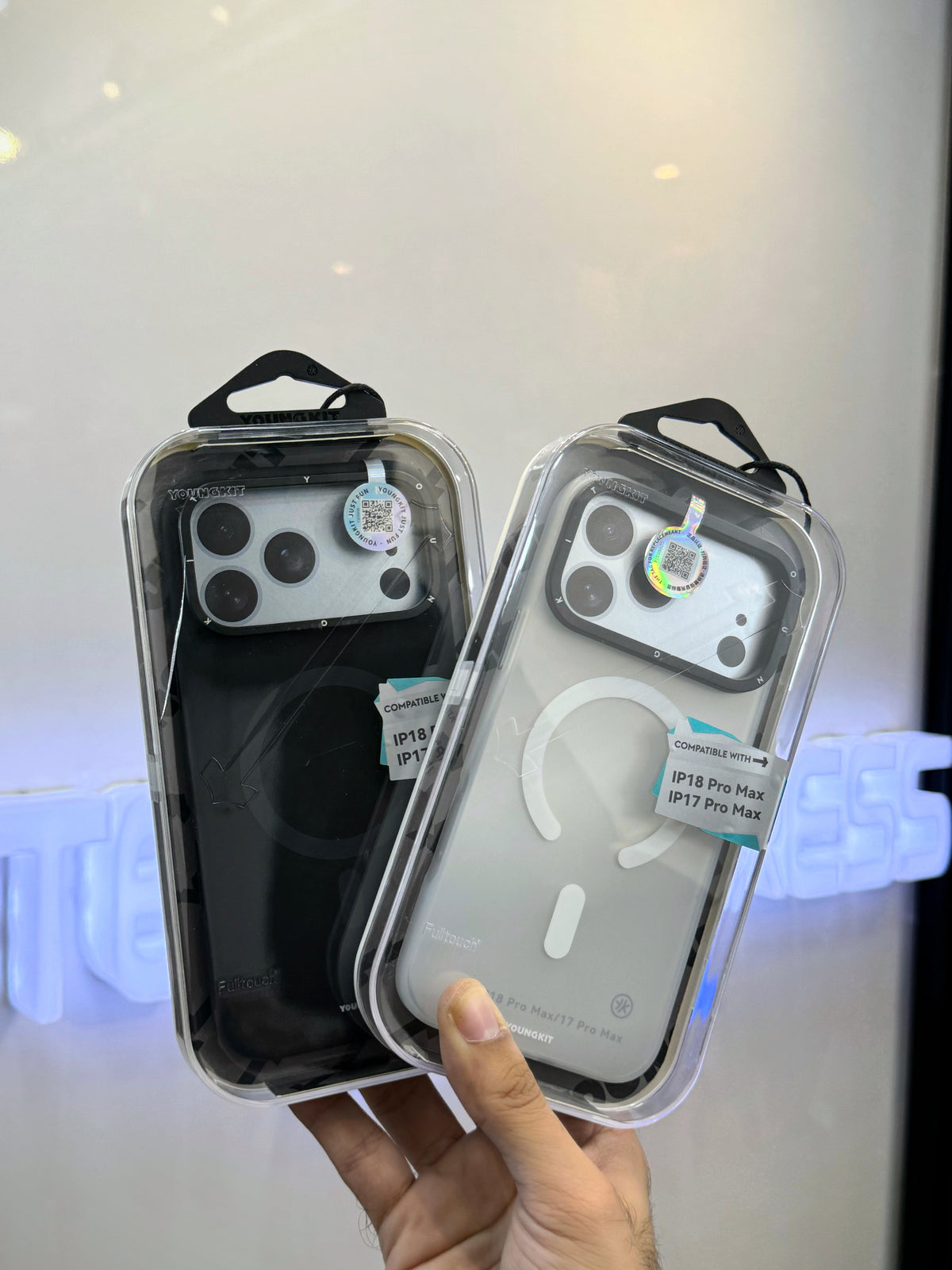Young Kit Silicone With Camera Stand Cases-18 Series