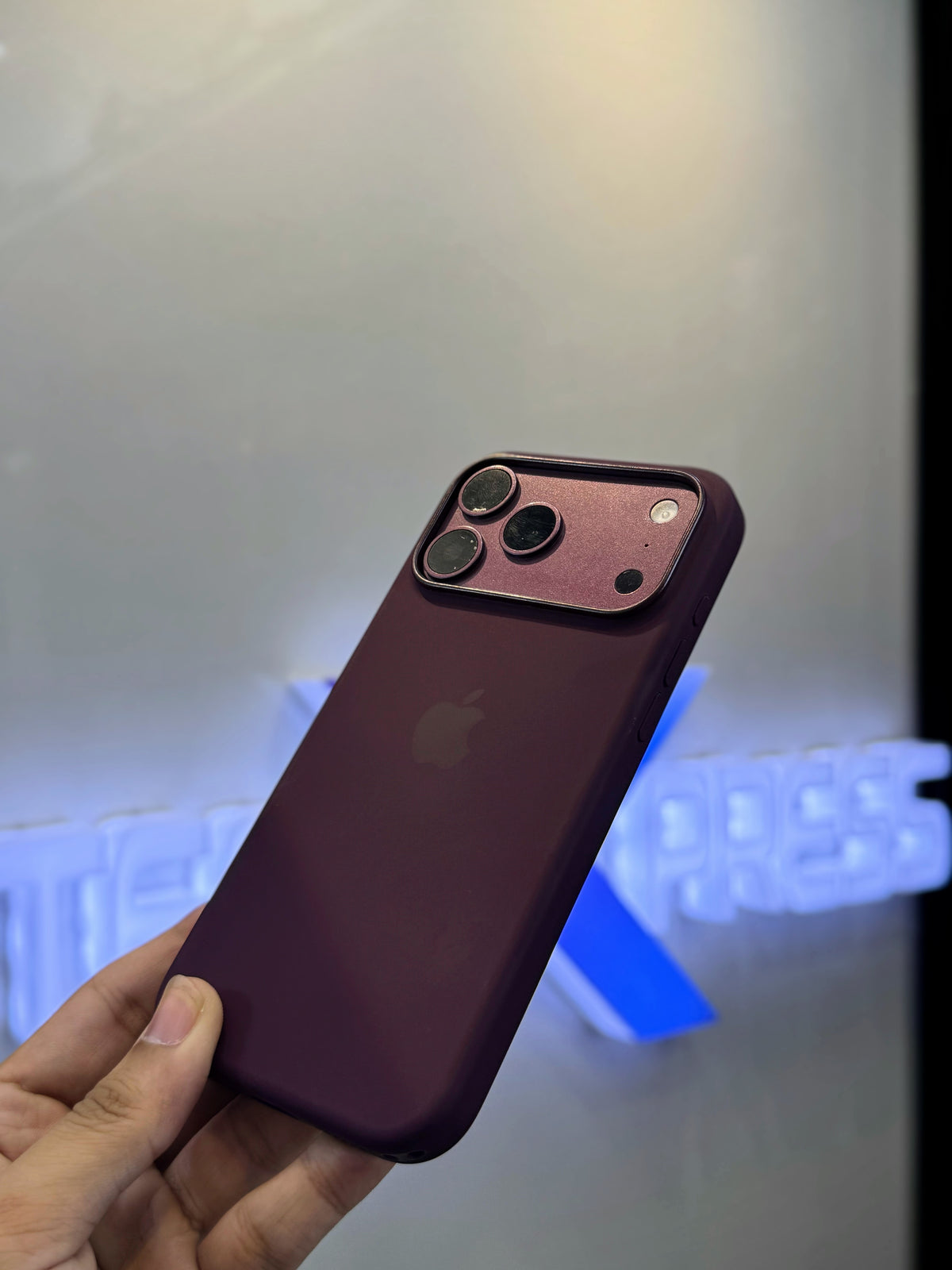 Apple Original Silicone Cases-17,18 Series